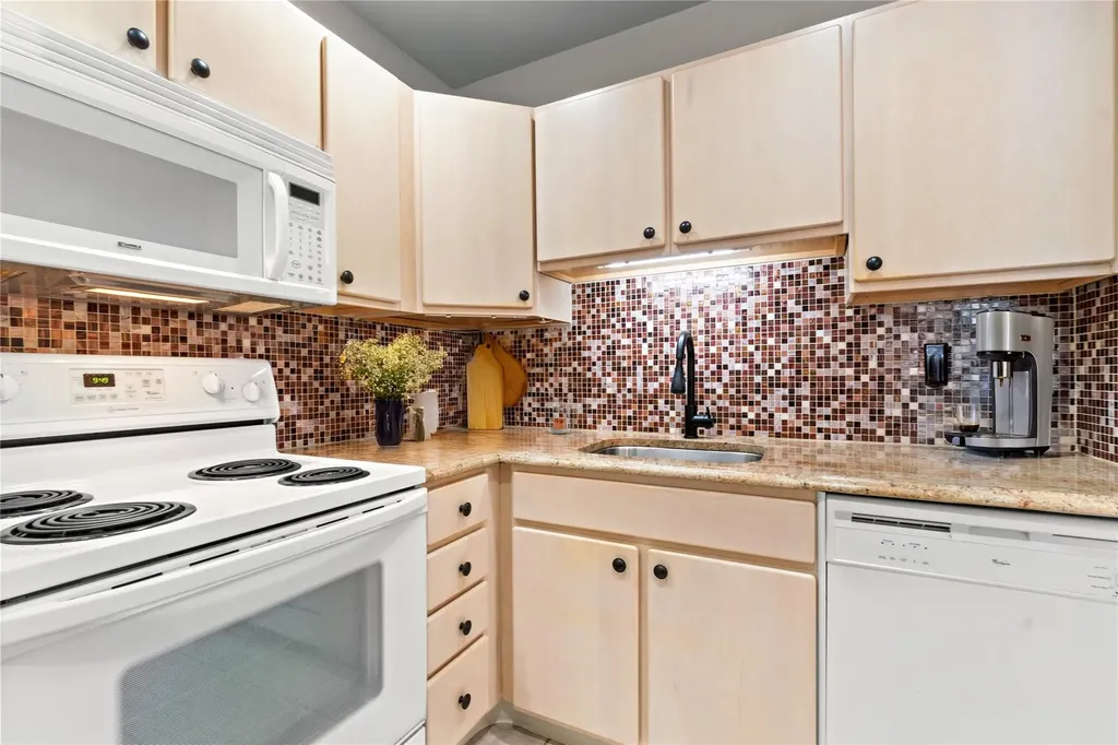 140 Cypress Club Drive Pompano Beach FL 33060