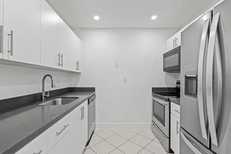 9227 SW 87th Avenue Miami FL 33176