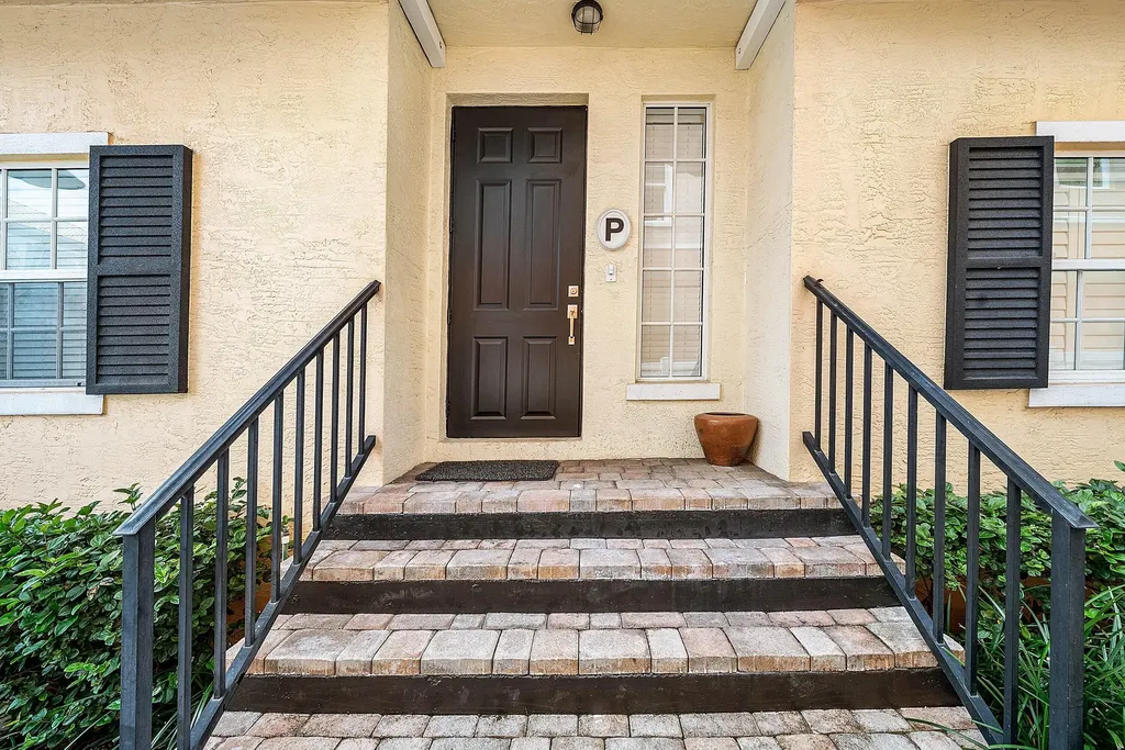 150 NE 6th Avenue Delray Beach FL 33483