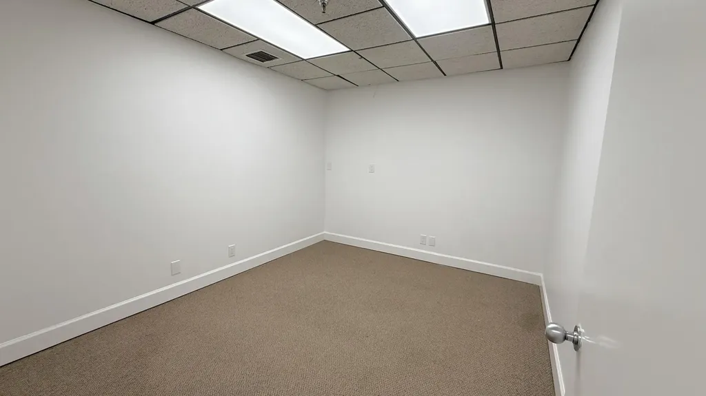631 Us-1 North Palm Beach FL 33408
