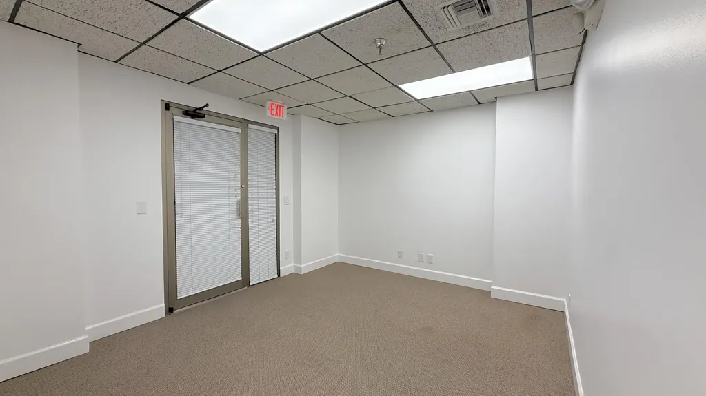631 Us-1 North Palm Beach FL 33408