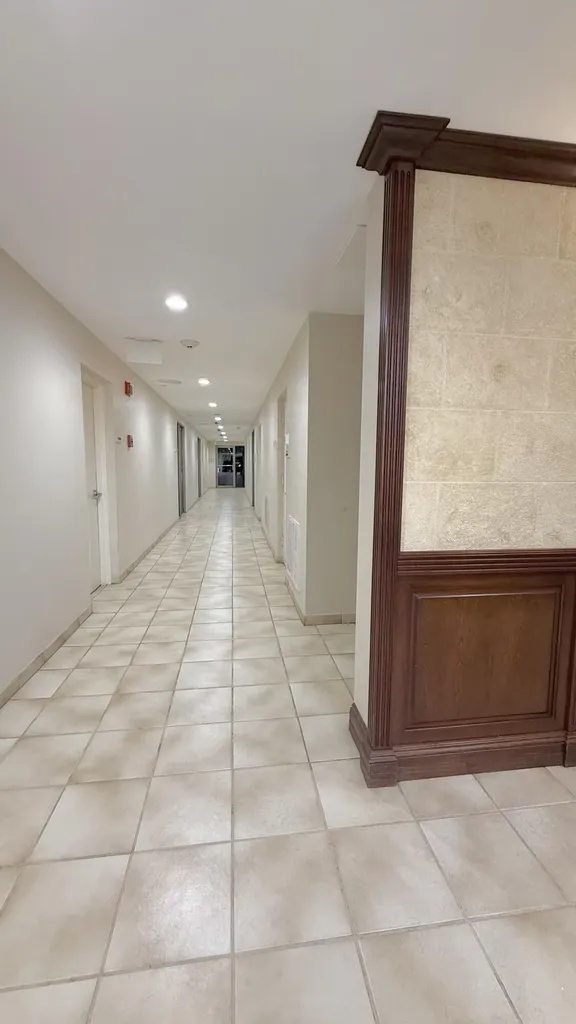 631 Us-1 North Palm Beach FL 33408