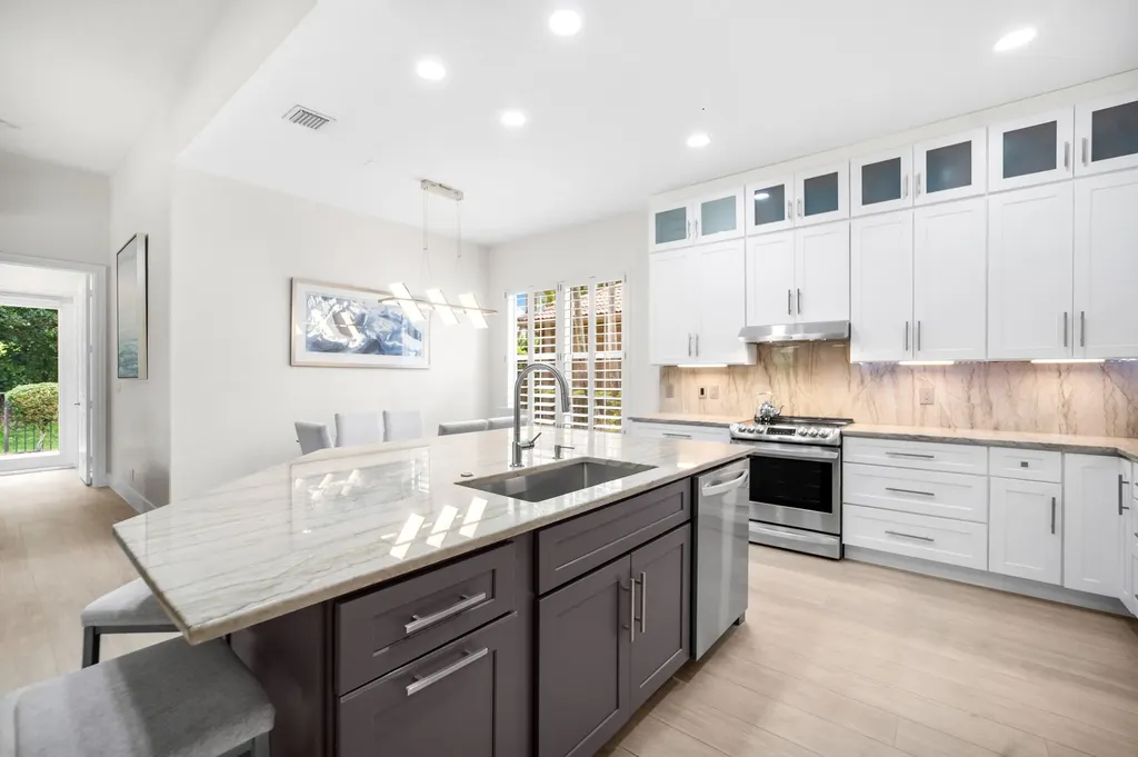6802 NW 108th Avenue Parkland FL 33076