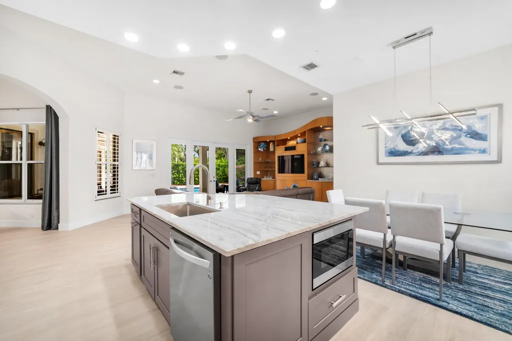 6802 NW 108th Avenue Parkland FL 33076