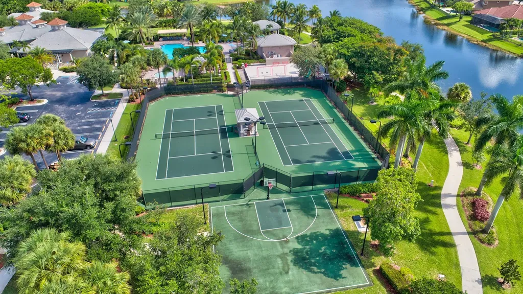6802 NW 108th Avenue Parkland FL 33076
