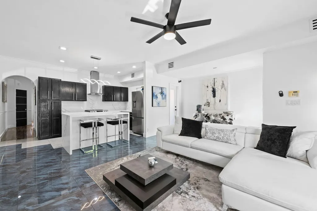 641 NW 1st Avenue Fort Lauderdale FL 33311