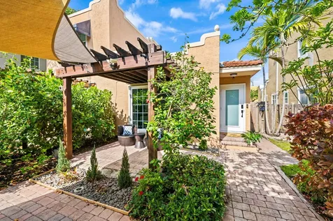 641 NW 1st Avenue Fort Lauderdale FL 33311