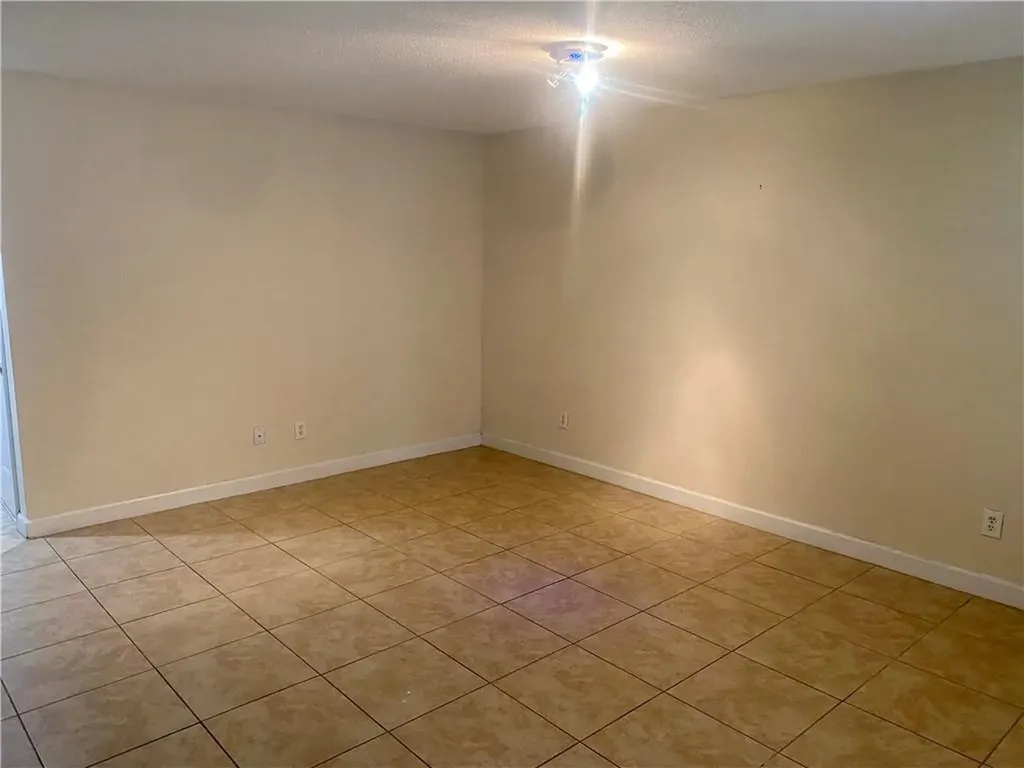 777 Riverside Drive Coral Springs FL 33071