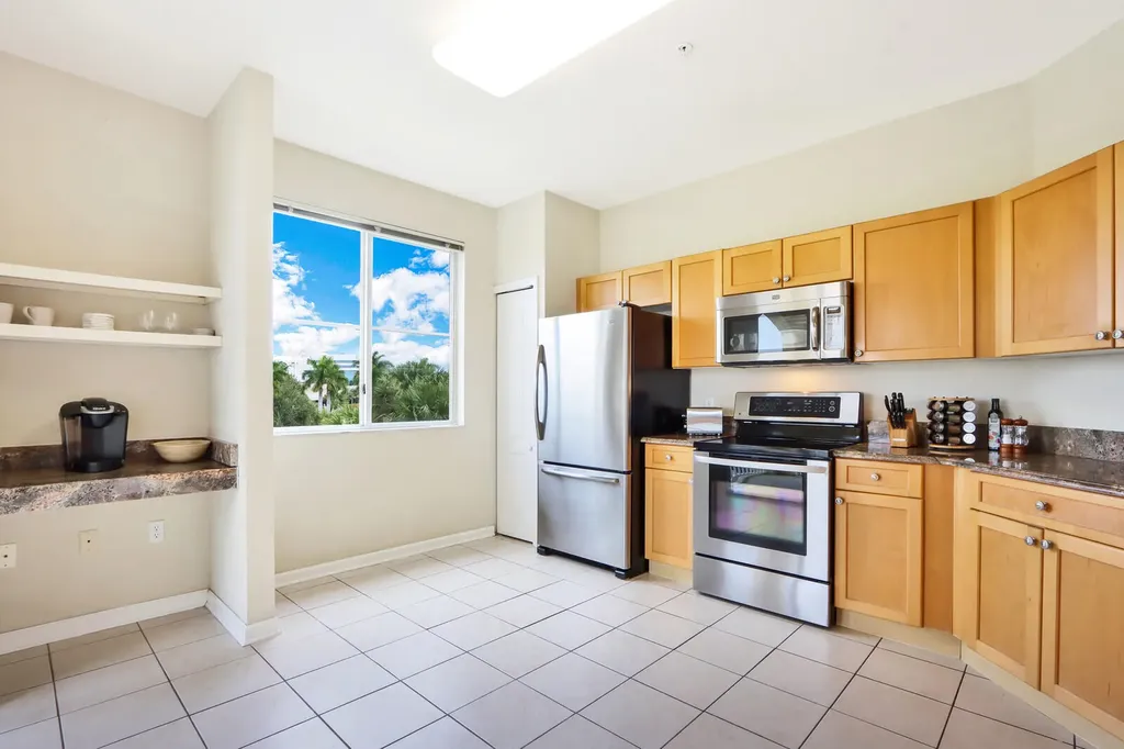 11021 Legacy Lane Palm Beach Gardens FL 33410