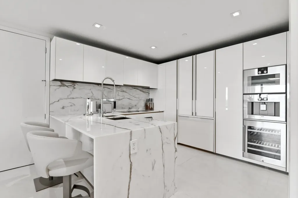 10203 Collins Avenue Bal Harbour FL 33154