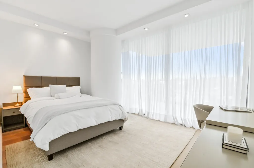 10203 Collins Avenue Bal Harbour FL 33154