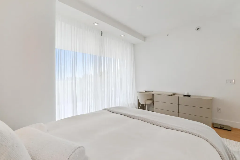 10203 Collins Avenue Bal Harbour FL 33154