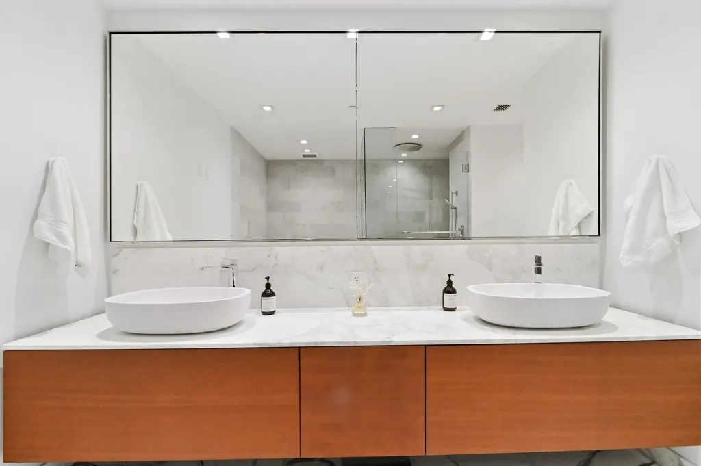 10203 Collins Avenue Bal Harbour FL 33154