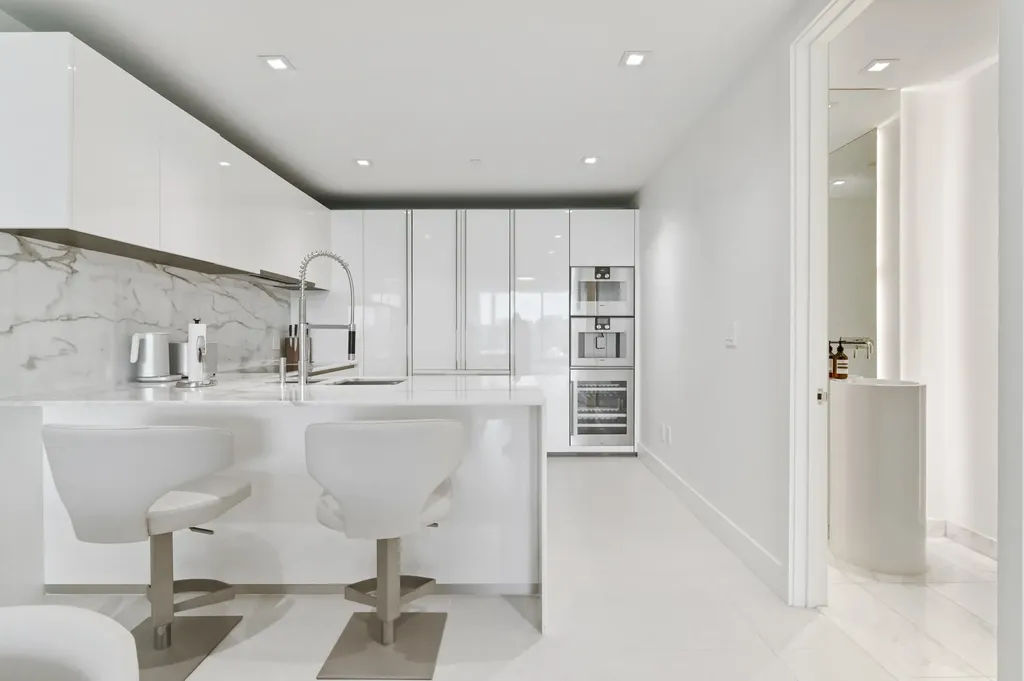 10203 Collins Avenue Bal Harbour FL 33154