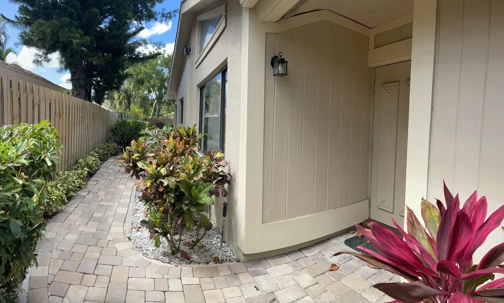 7735 E Kenway Place Place E Boca Raton FL 33433
