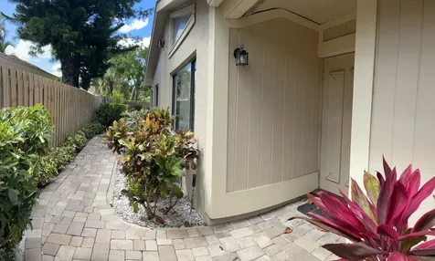 7735 E Kenway Place Place E Boca Raton FL 33433