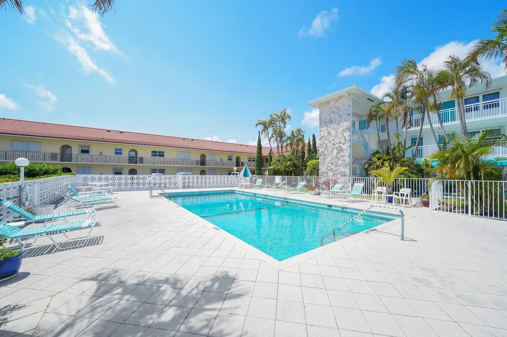 37 Yacht Club Drive North Palm Beach FL 33408