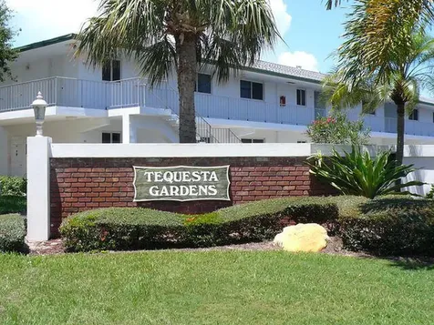 11 Westwood Avenue Tequesta FL 33469
