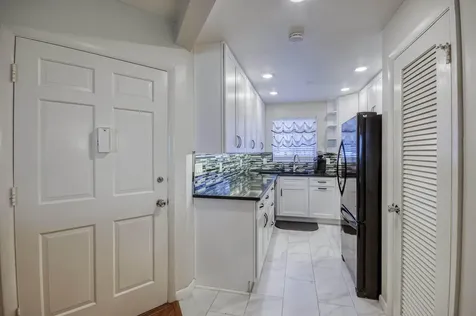 11 Westwood Avenue Tequesta FL 33469