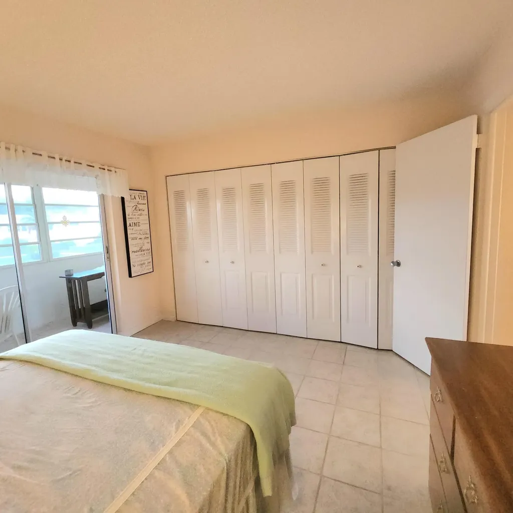 164 Sheffield G West Palm Beach FL 33417