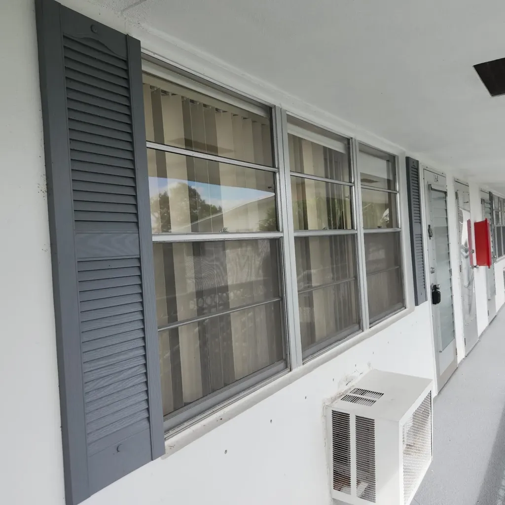 164 Sheffield G West Palm Beach FL 33417