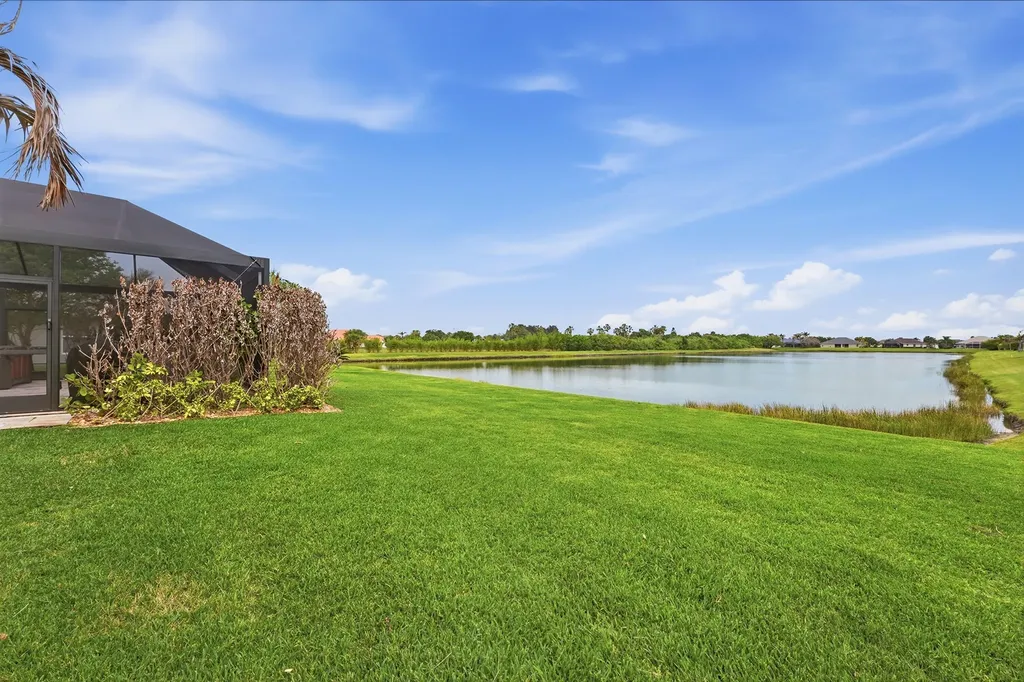 1215 Southlakes Way SW Vero Beach FL 32968