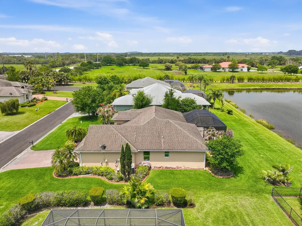 1215 Southlakes Way SW Vero Beach FL 32968
