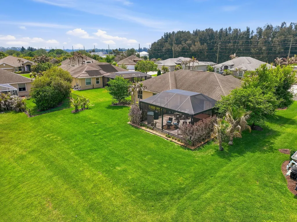1215 Southlakes Way SW Vero Beach FL 32968