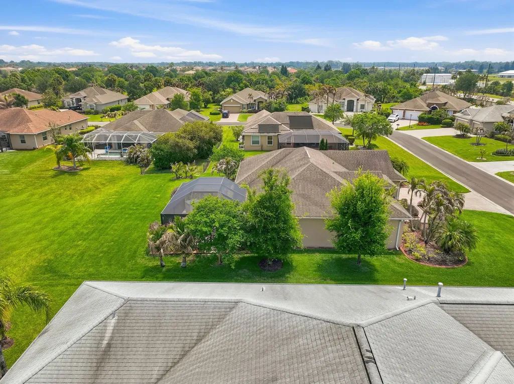 1215 Southlakes Way SW Vero Beach FL 32968