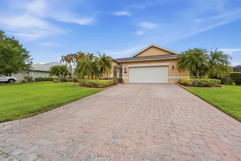 1215 Southlakes Way SW Vero Beach FL 32968