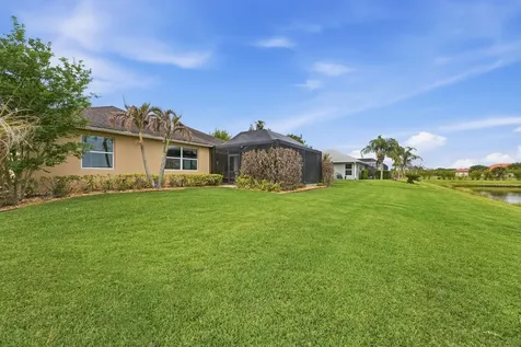 1215 Southlakes Way SW Vero Beach FL 32968