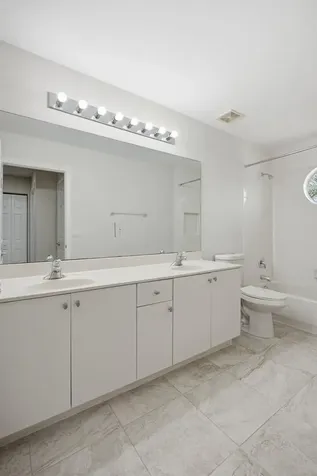 8895 Chestnut Ridge Way Boynton Beach FL 33473