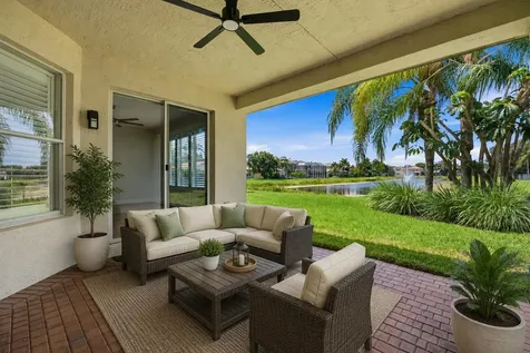 8895 Chestnut Ridge Way Boynton Beach FL 33473
