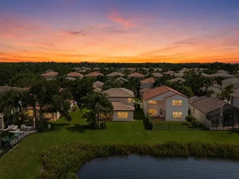 8895 Chestnut Ridge Way Boynton Beach FL 33473