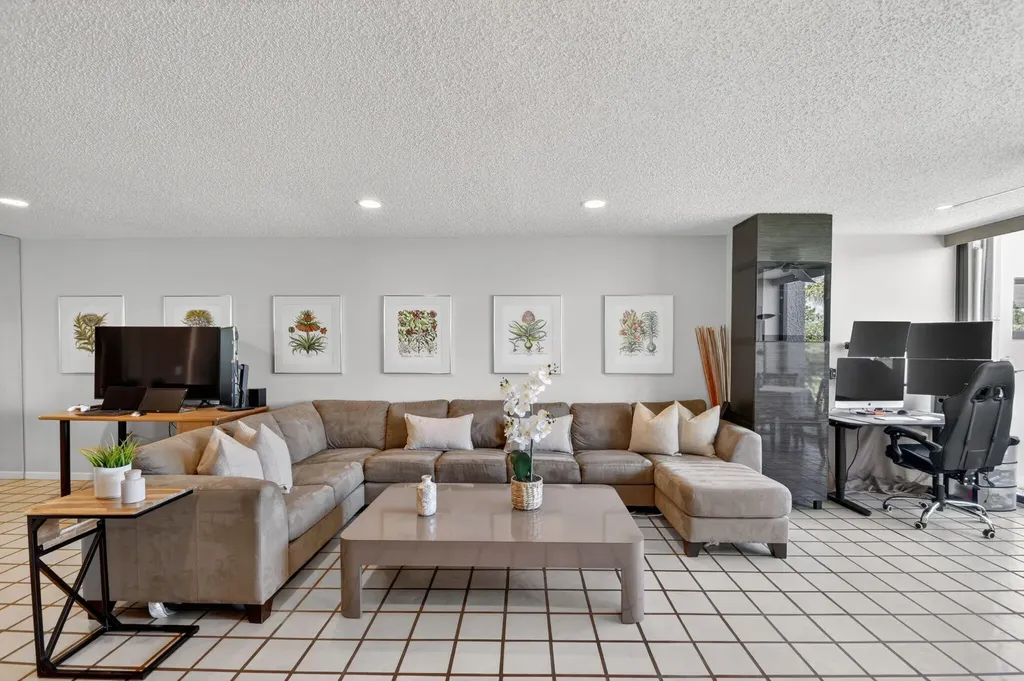 4272 Deste Court Lake Worth FL 33467