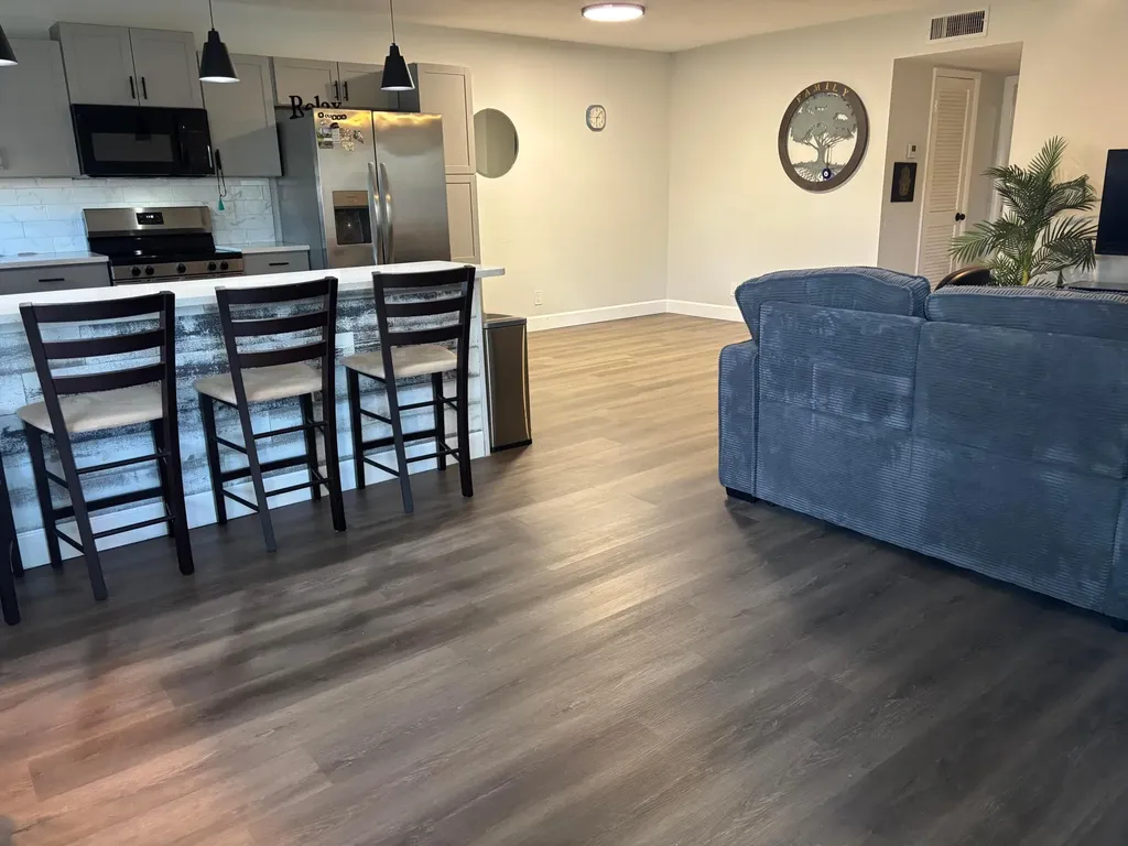 211 Country Lane Boynton Beach FL 33435