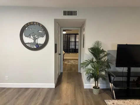 211 Country Lane Boynton Beach FL 33435