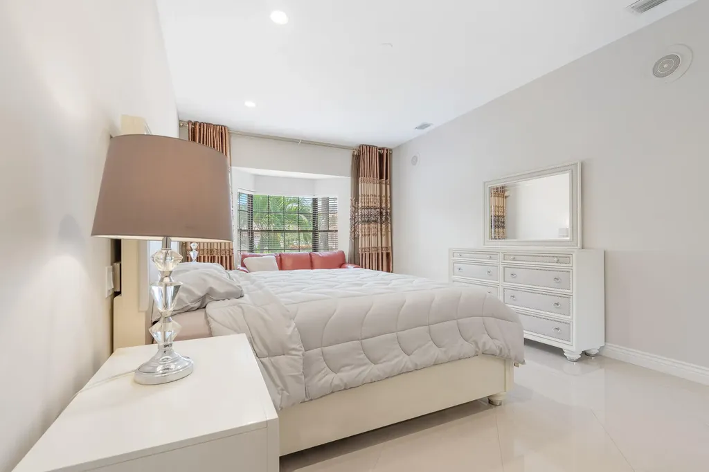 22668 Caravelle Circle Boca Raton FL 33433