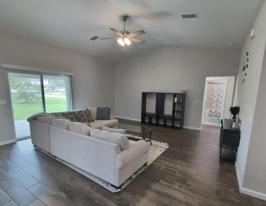 2202 SE Lucaya Street Port St Lucie FL 34952