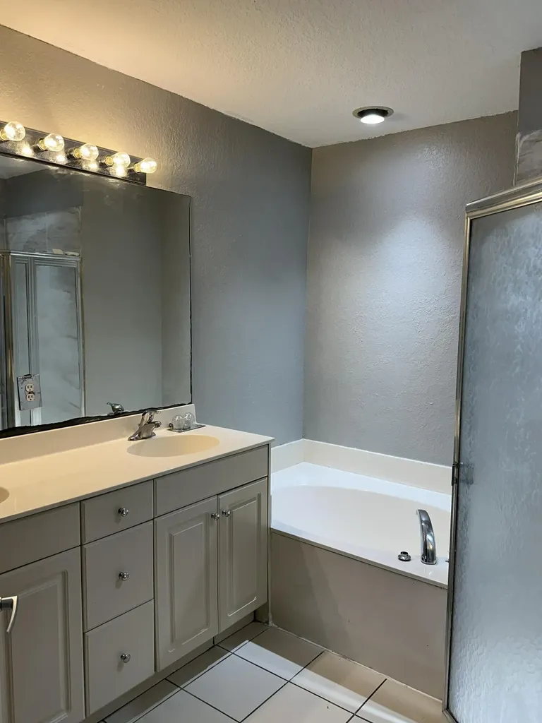 4111 Napoli Lake Drive West Palm Beach FL 33410