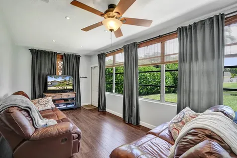 5072 SW 88th Terrace Cooper City FL 33328