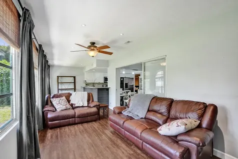 5072 SW 88th Terrace Cooper City FL 33328