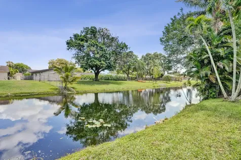 5072 SW 88th Terrace Cooper City FL 33328