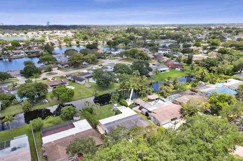 5072 SW 88th Terrace Cooper City FL 33328