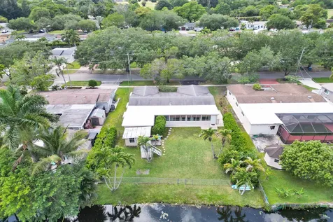 5072 SW 88th Terrace Cooper City FL 33328