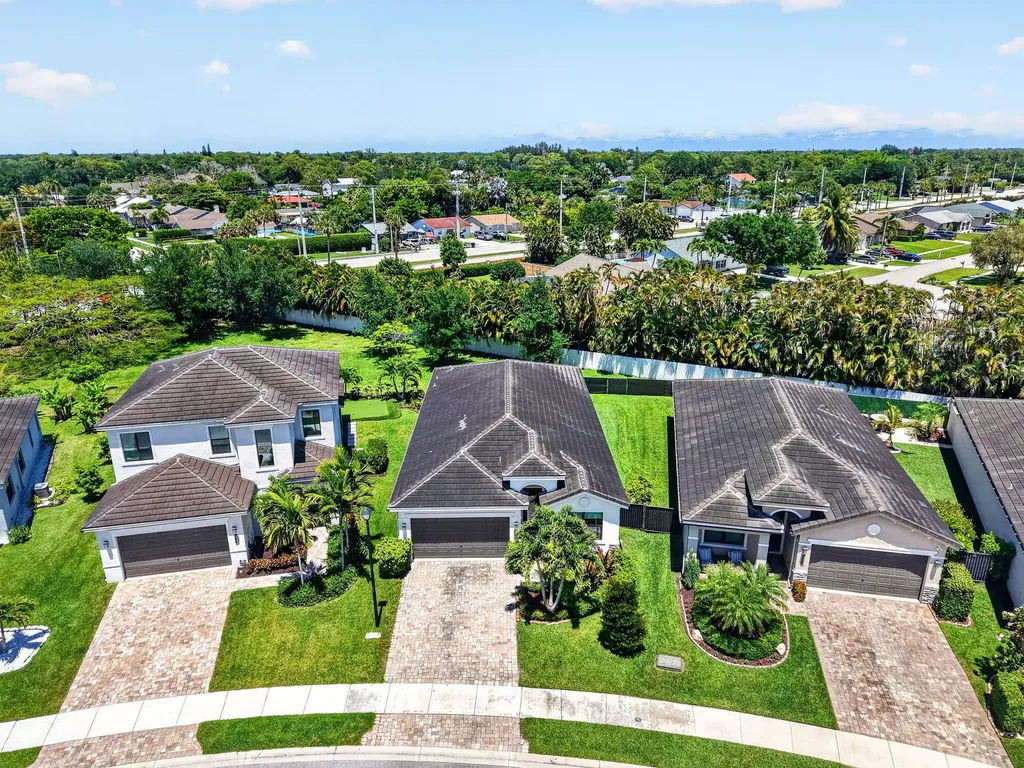 7563 Moonrise Drive Lake Worth FL 33467