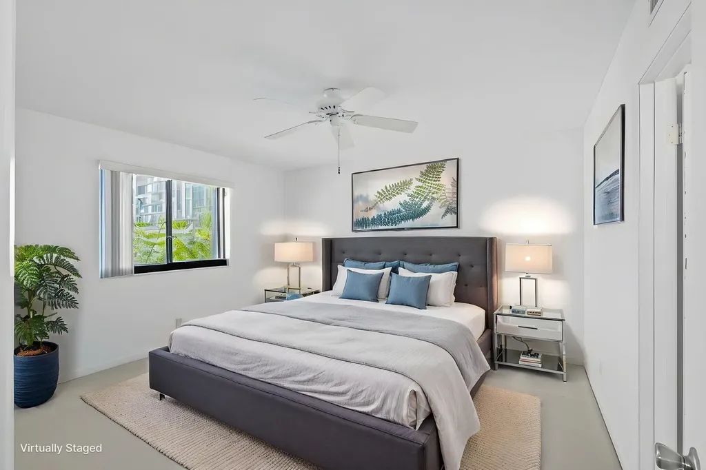 3138 Via Poinciana Lake Worth FL 33467