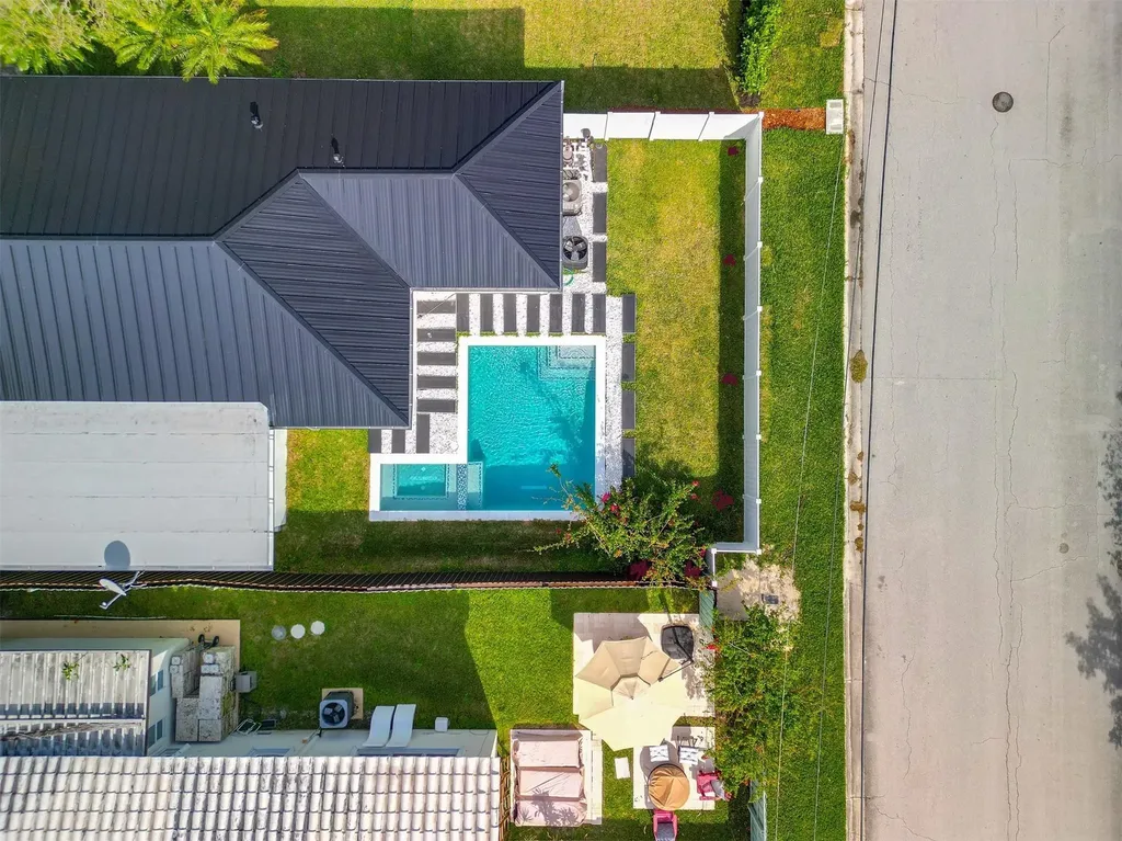1100 Buchanan Street Hollywood FL 33019