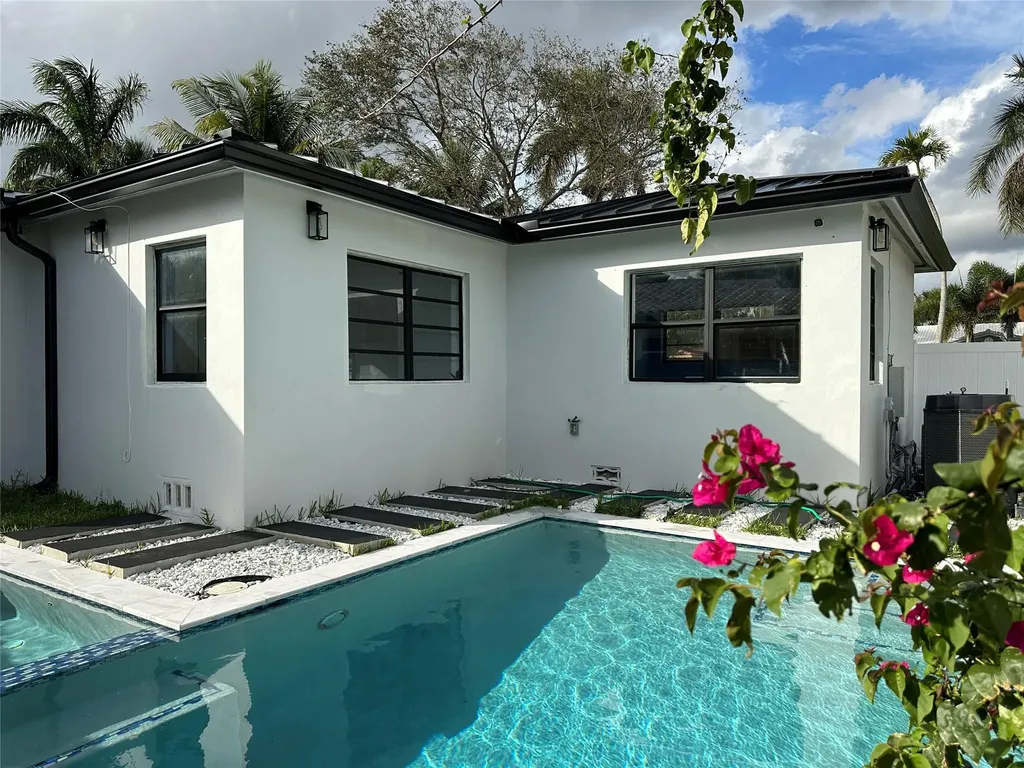 1100 Buchanan Street Hollywood FL 33019