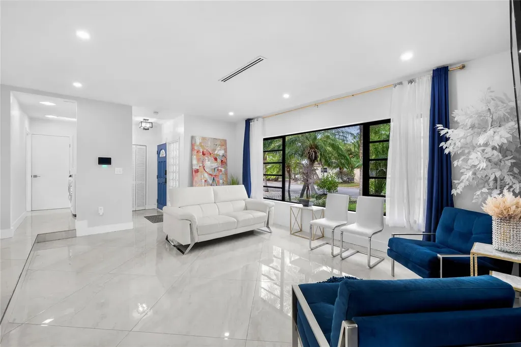 1100 Buchanan Street Hollywood FL 33019